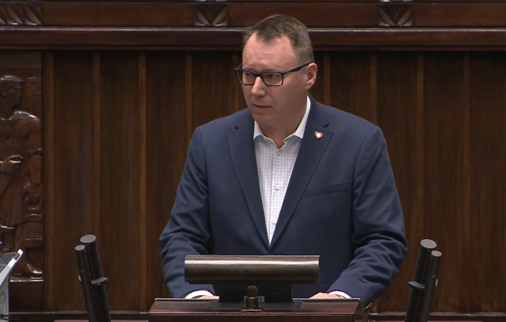 Poseł Popielarz o rynku kryptowalut. "Konsekwencje widzimy na bieżąco" [WIDEO]