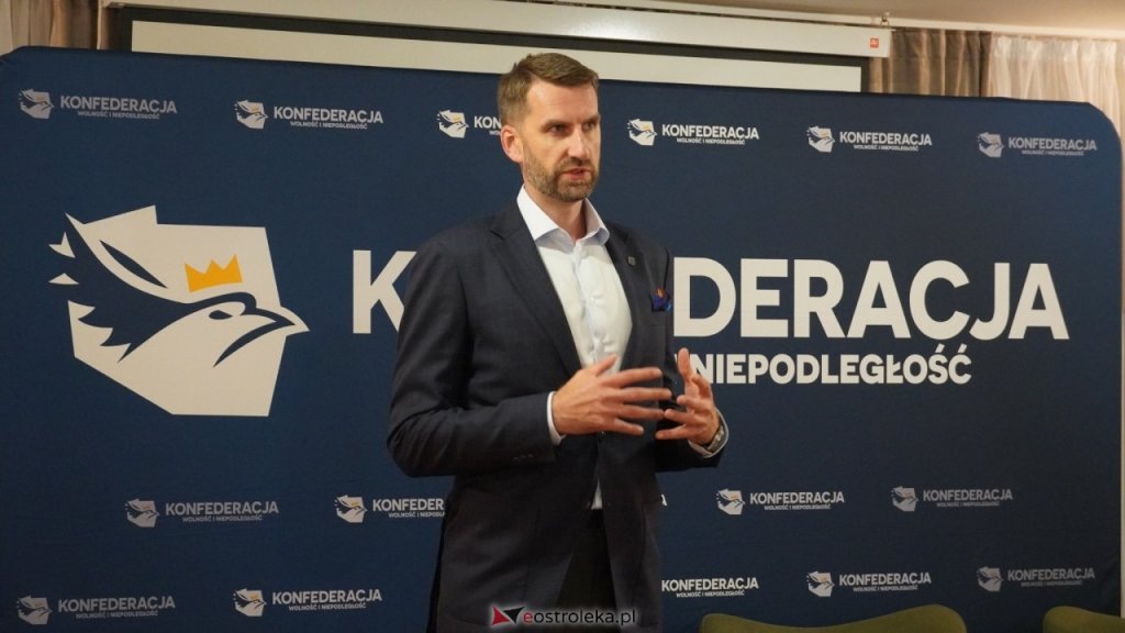„Powinniśmy wejść do rządu”. Marcin Możdżonek spotkał się z mieszkańcami Ostrołęki [WIDEO, ZDJĘCIA]