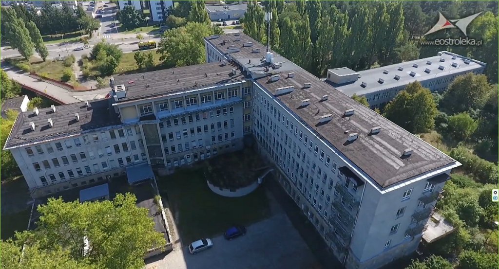 Hałas, śmigłowce i wybuchy przy starym szpitalu. Co działo się wczoraj w Ostrołęce?