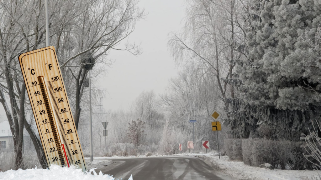 Siarczysty mróz, a potem „szklanka” na drogach. Pogoda na najbliższe dwa tygodnie