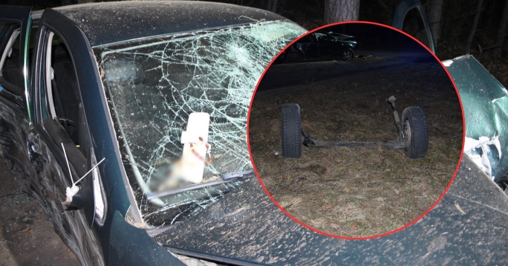 Masakra na drodze: Volkswagen roztrzaskał się o drzewo, z auta odpadła oś! [ZDJĘCIA]
