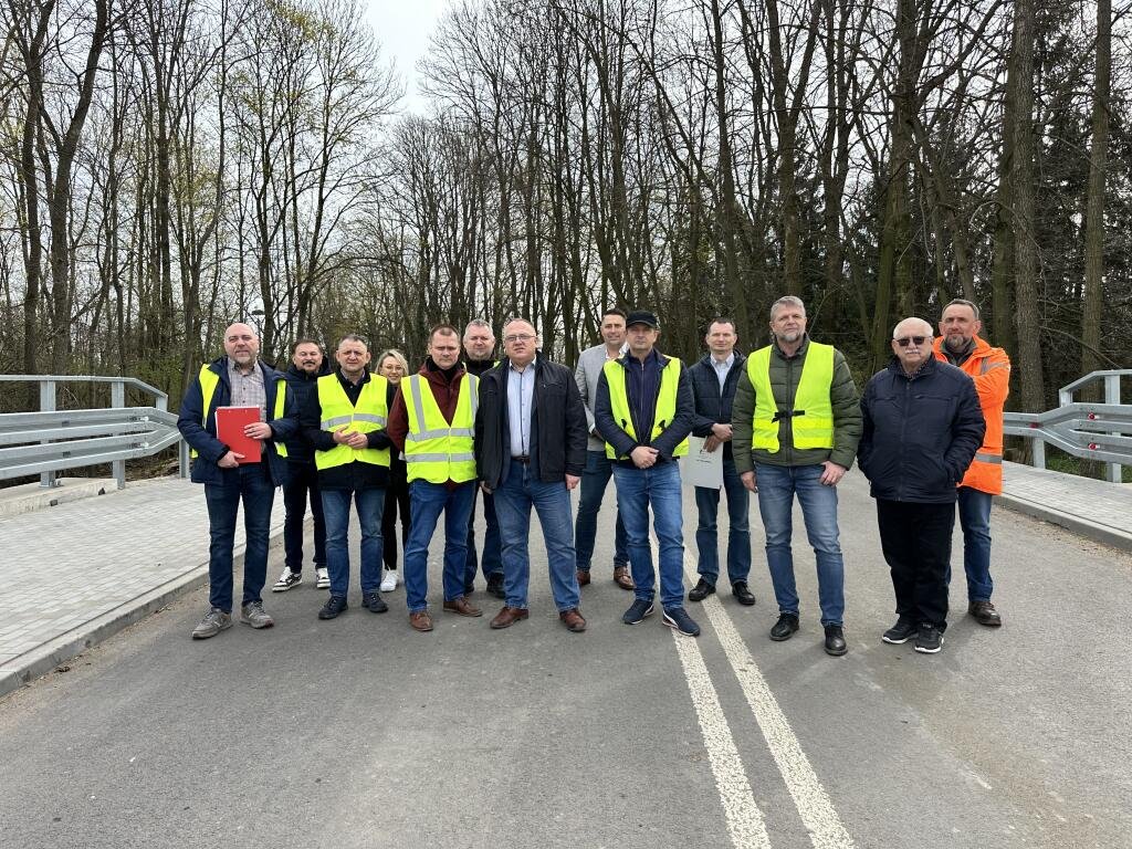 Nowa droga i most już po odbiorze. Trasa z Bobina do Zapiecznego gotowa [ZDJĘCIA]