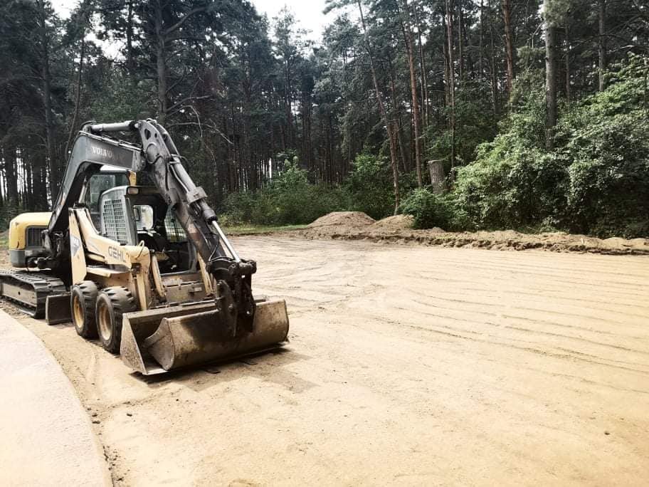 Ruszyły prace przy budowie parkingów w Kamiance, fot. UG Rzekuń