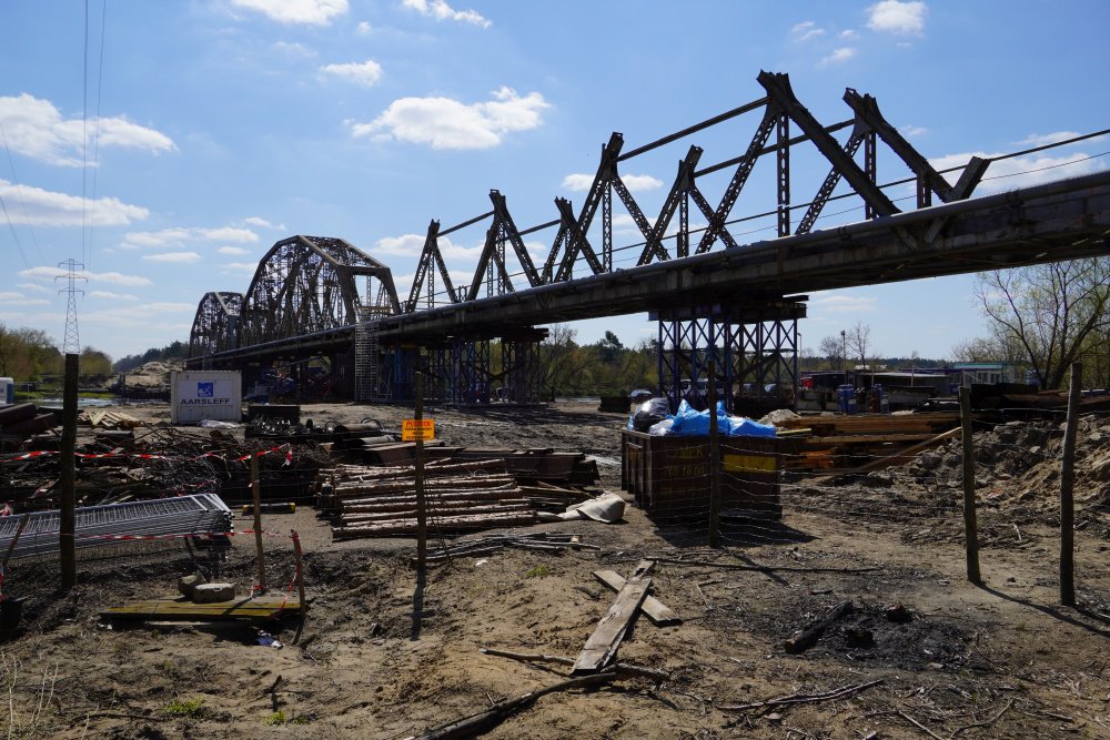Rozbiórka mostu kolejowego na rzece Narew w Ostroęce, fot. eOstrołęka