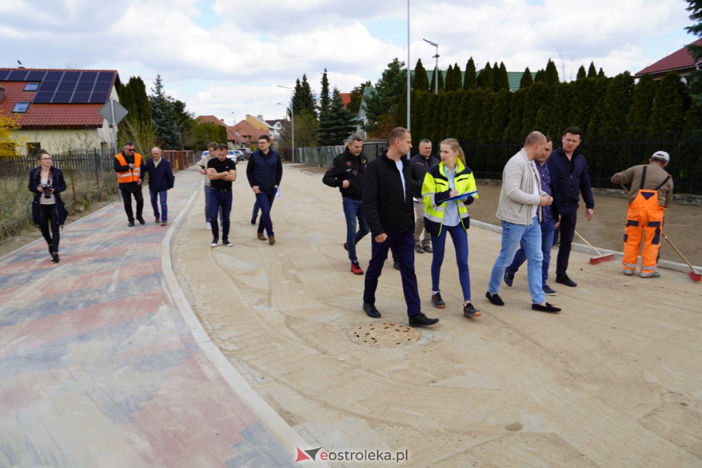 Oficjalny odbiór ulicy Nadnarwiańskiej, fot. eOstroleka.pl