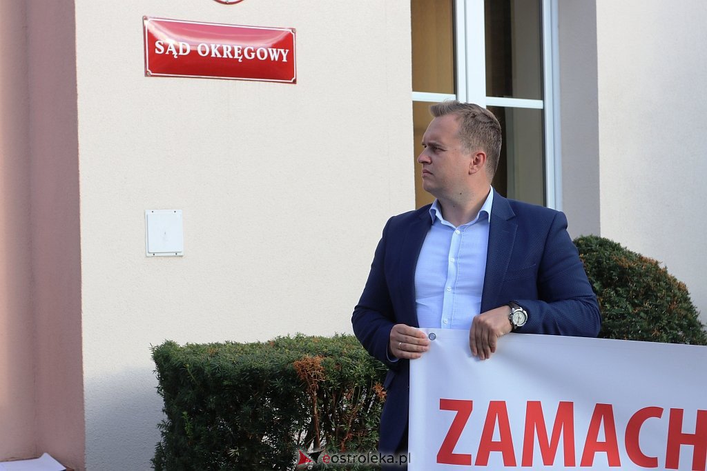 Opiekun MRM Paweł Niewiadomski zapowiada kroki prawne przeciwko szefowej PIE