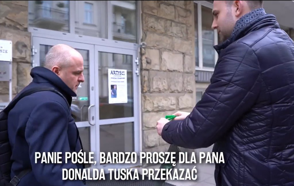 screen z mat. wideo