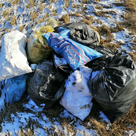 Odpady zebrane przez Romana Kuśmierczyka i odebrane przez OPK w styczniu 2022 r.