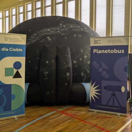 Planetobus z Centrum Nauki Kopernik w Szkole Podstawowej nr 2 w Ostrołęce [ZDJĘCIA, WIDEO]