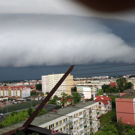 Burza nad Ostrołęką. ZDJĘCIA CZYTELNIKÓW