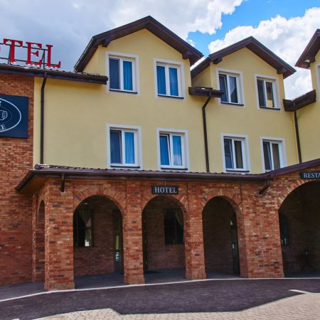 Dworek Nad Stawem i Browar Podborze. Wyjątkowe miejsce przy trasie S8. Hotel i restauracja