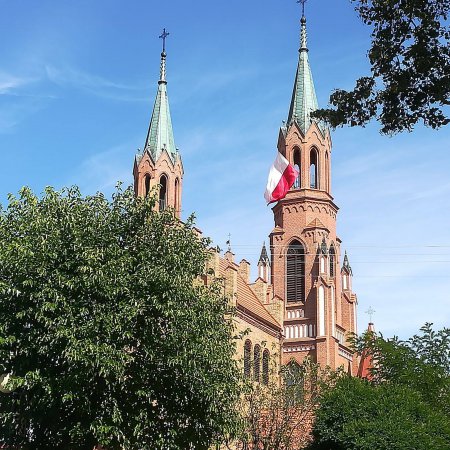 "Trwają kolejne prace upiększające". Tak zmienia się bazylika w Myszyńcu