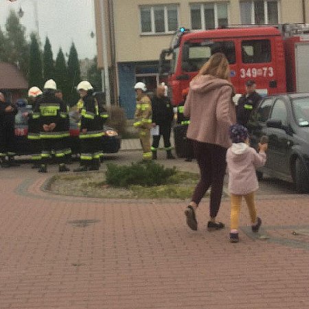 Ewakuacja i blokady na DK-61 odwołane. Mieszkańcy mogą wracać do swoich domów