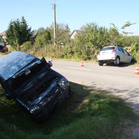 Wypadek w Grędzicach. Poszkodowane trzy osoby