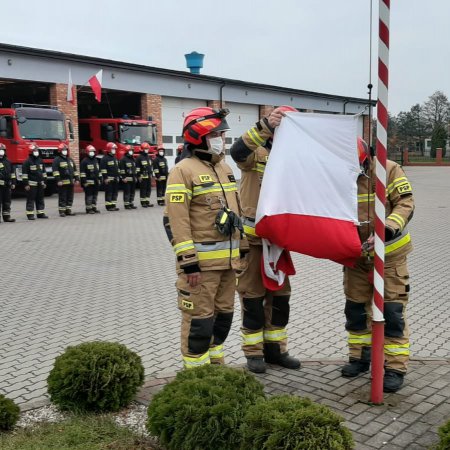 Uroczysta zbiórka ostrołęckich strażaków z okazji Narodowego Święta Niepodległości [ZDJĘCIA]