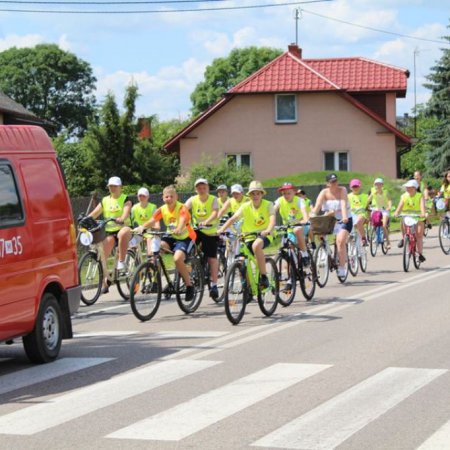 Rodzinny rajd rowerowy w Czerwinie. Chętnych nie brakowało [ZDJĘCIA]