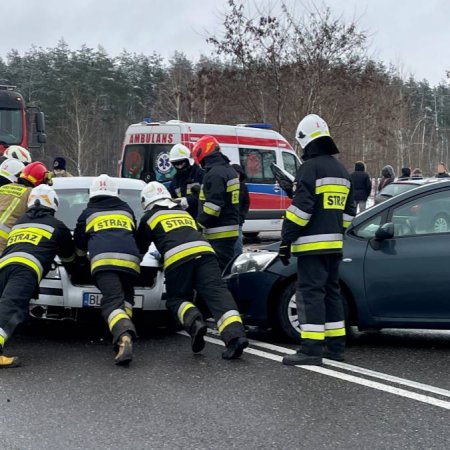 Wypadek na DK-61. Były utrudnienia w ruchu [ZDJĘCIA]