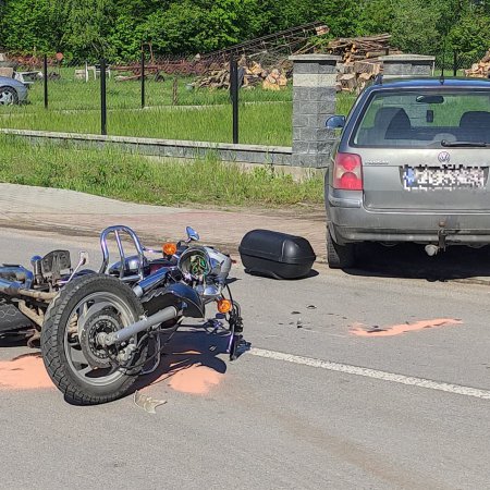 Wypadek w Goworowie. Poszkodowane dwie osoby [ZDJĘCIA]