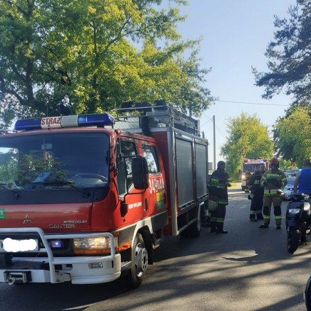 Wypadek w miejscowości Kuczyńskie. Nastolatka kierująca skuterem trafiła do szpitala