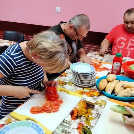 Trening kulinarny w ŚDS w Czarnowie [ZDJĘCIA]