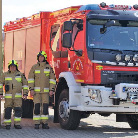 Strażacy ochotnicy z Czarni mają nowy wóz ratowniczo-gaśniczy [ZDJĘCIA]