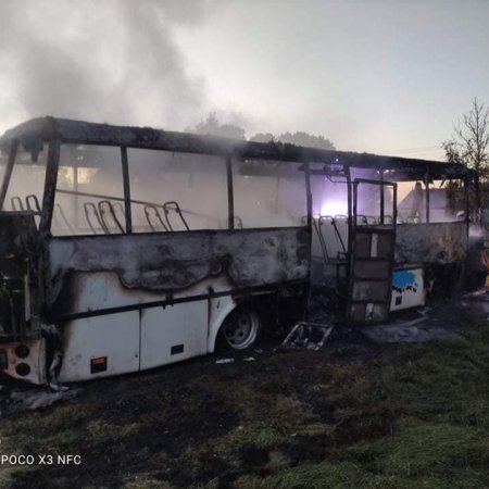 Pożar autobusu [ZDJĘCIA]