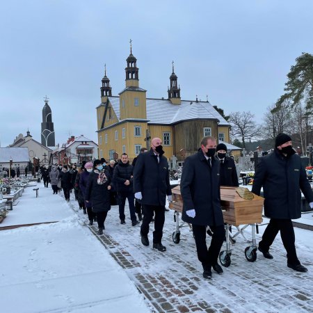 fot. parafia pw. Chrystusa Króla Wszechświata w Łysych