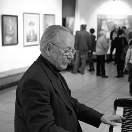 Ostrołęckie Centrum Kultury żegna śp. Andrzeja Hyrę. "Świat stał się uboższy"