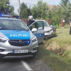 Wypadek na DK-53. Poszkodowany senior z Warszawy [ZDJĘCIA]