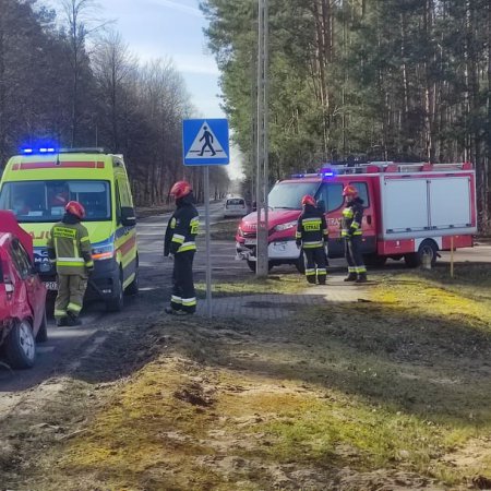 Wypadek na skrzyżowaniu Ławskiej i Przemysłowej [ZDJĘCIA]