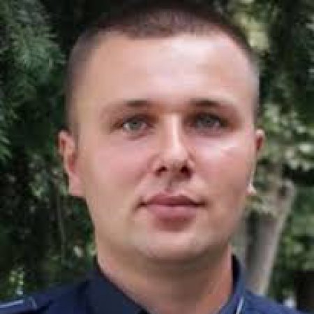 Chciał popełnić samobójstwo. Dyżurny ostrołęckiej policji, Łukasz Trojanowski uratował ludzkie życie