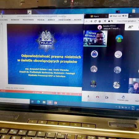 Profilaktyka online. Zdalne spotkanie policjantów z uczniami