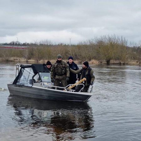 Poszukiwania zaginionego Jakuba trwają. Straż Rybacka i policja patrolowali Narew