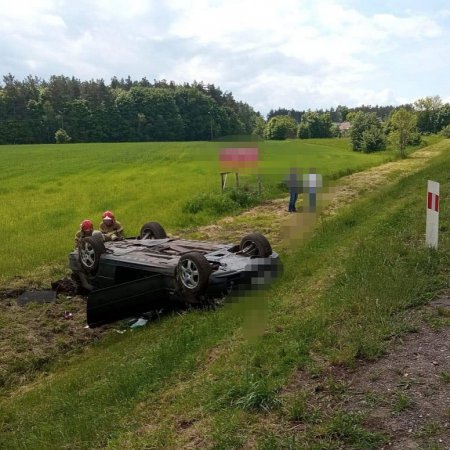 Wypadek na DK-60. Pijany sprawca próbował uciekać [FOTO]