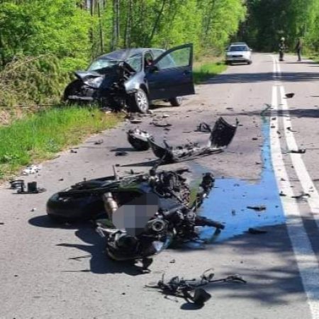 Poważny wypadek z udziałem motocyklisty [ZDJĘCIA]