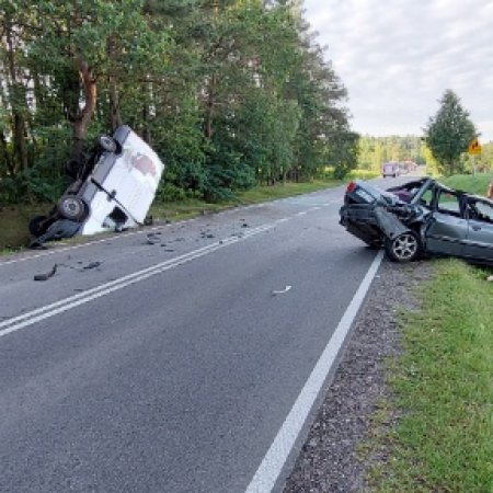 Pijany kierowca audi spowodował wypadek. W zdarzeniu ucierpiała jedna osoba