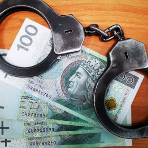 Pijany rowerzysta próbował przekupić policjantów