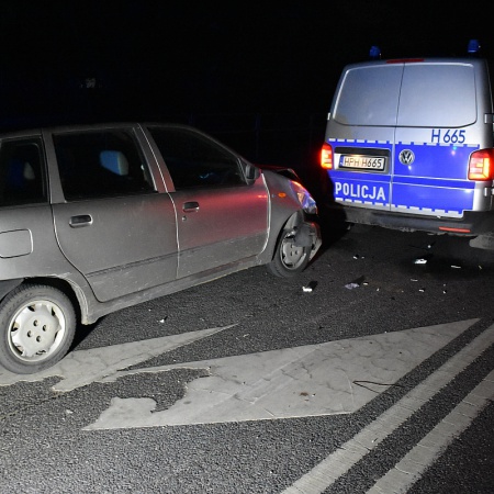 Policyjny pościg za pijanym nastolatkiem. Uciekał przez dwa powiaty! [FOTO]