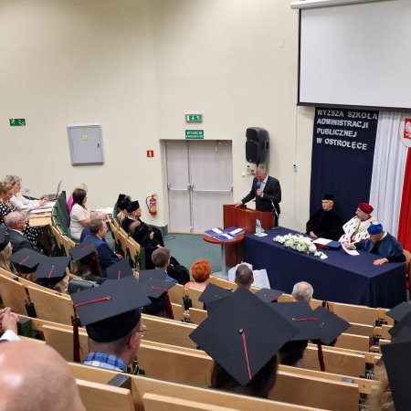 Studenci WSAP w Ostrołęce zakończyli rok akademicki 2021/22 [ZDJĘCIA]