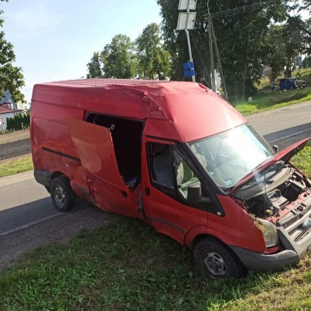 Kierowca z Ostrołęki zignorował znak STOP. Doszło do wypadku