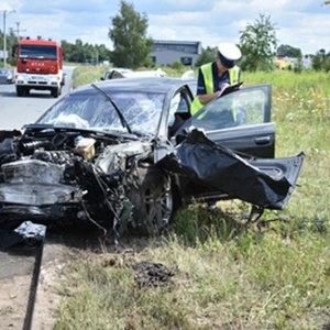 Wypadek w Wyszkowie. Poszkodowane trzy osoby [ZDJĘCIA]