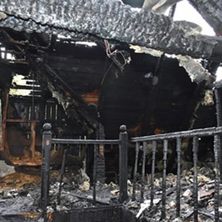 51-latek spłonął we własnym domu