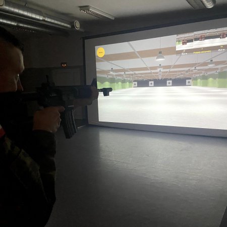 W jednej z ostrołęckich szkół powstała wirtualna strzelnica