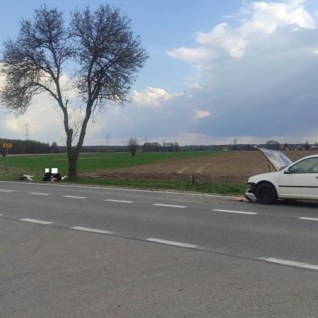 Wypadek w okolicach Drwęczy. Jedną osobę zabrano do szpitala [ZDJĘCIA]