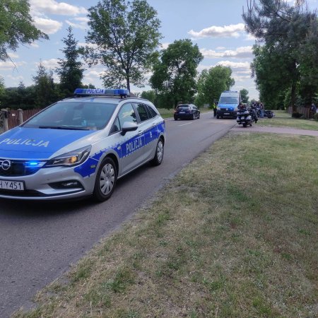 Niecodzienny wypadek. Ucierpiał motocyklista, który... omijał psa [ZDJĘCIA]