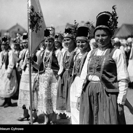 Boże Ciało w Myszyńcu w 1937 r. Procesja, która rozsławiła Kurpie [WIDEO, ZDJĘCIA]