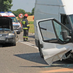 Wypadek na trasie z Ostrołęki do Łomży. Zderzenie trzech pojazdów!