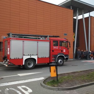 Alarm pożarowy w Galerii Bursztynowej [ZDJĘCIA]