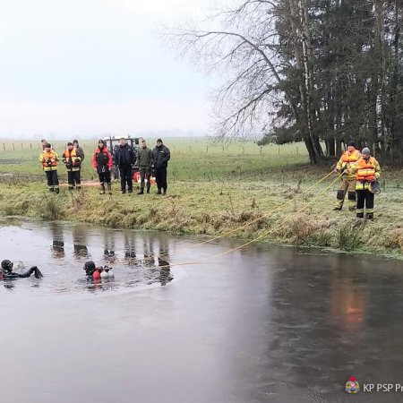 Strażacy odnaleźli ciało zaginionego mężczyzny [ZDJĘCIA]