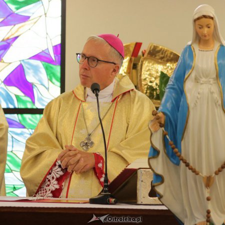 Biskup Janusz Stepnowski ostrzega przed lefebrystami z Ostrołęki